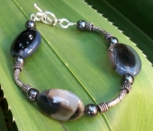 Crackle Agate Bali Bracelet